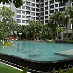 Luxury Skyline Suite By Psm
